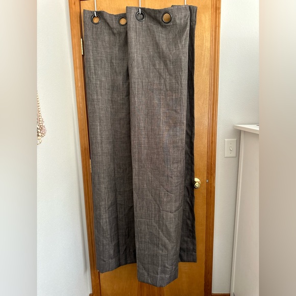 Curtain Collection - Picture 9 of 10